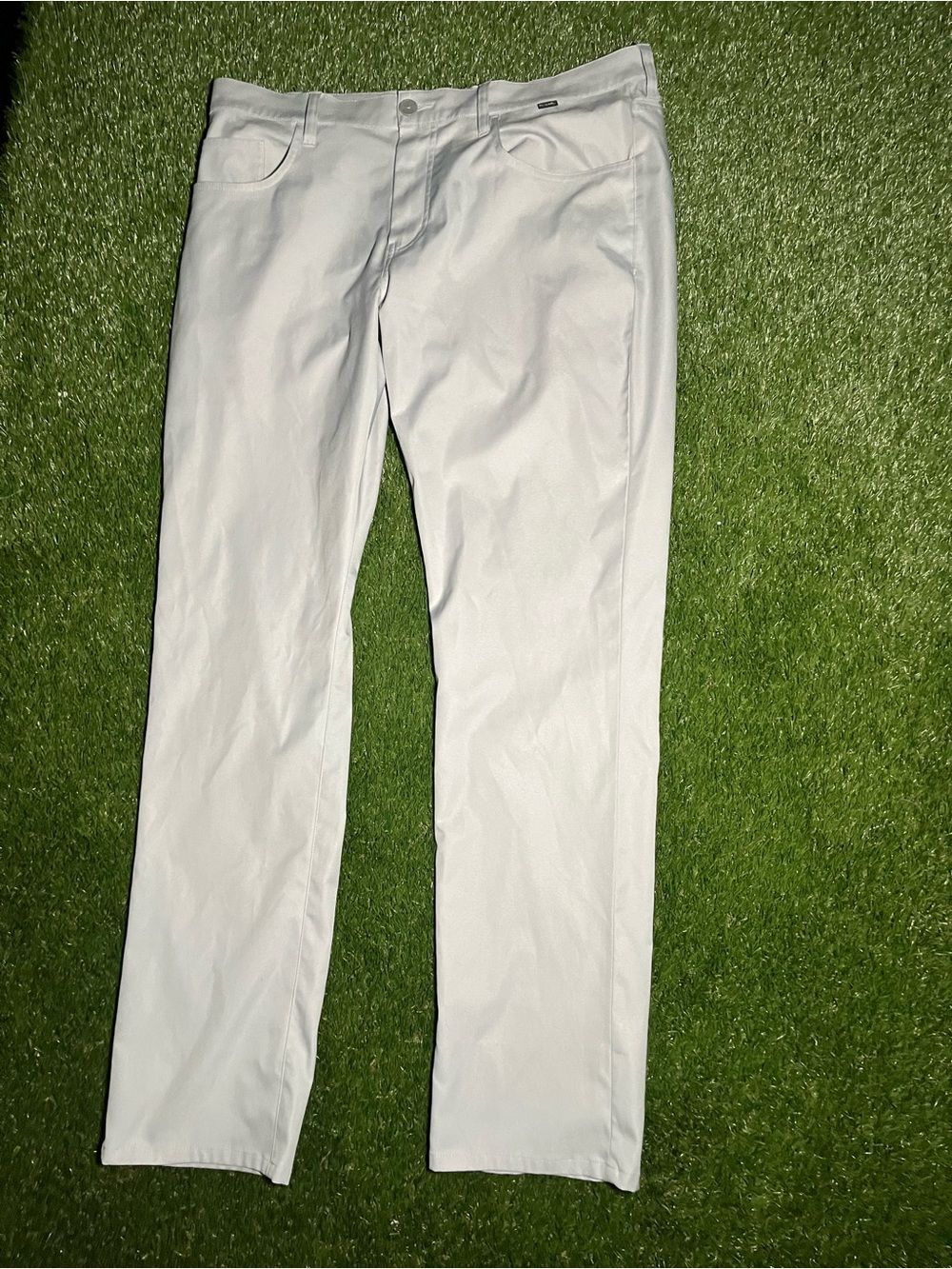 Men’s 36 Travis Mathew Light Gray Golf Pants